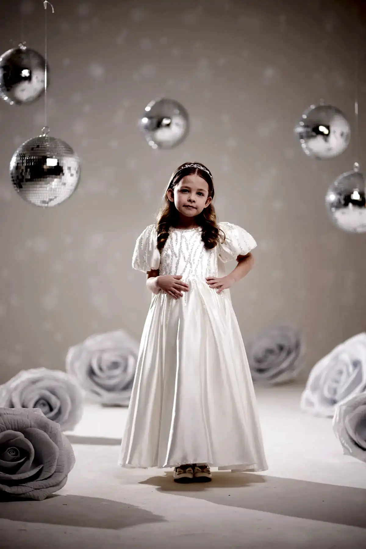 Kız Çocuk Özel Davet Elbisesi – Beyaz Prenses Model