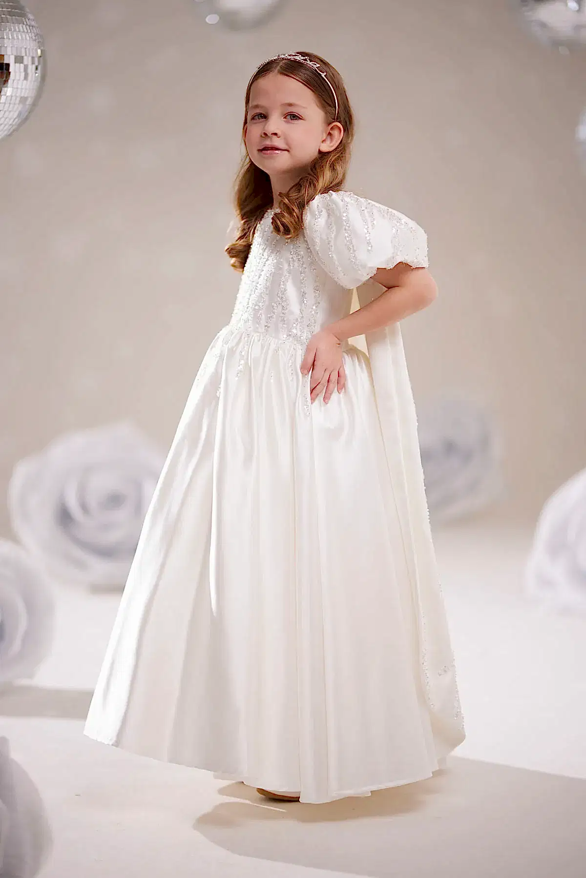 Kız Çocuk Özel Davet Elbisesi – Beyaz Prenses Model