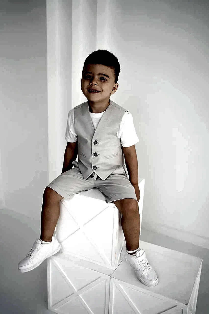 Erkek Çocuk Keten 3’lü Takım – Yelek, Şort ve Gömlek (1-10 Yaş)