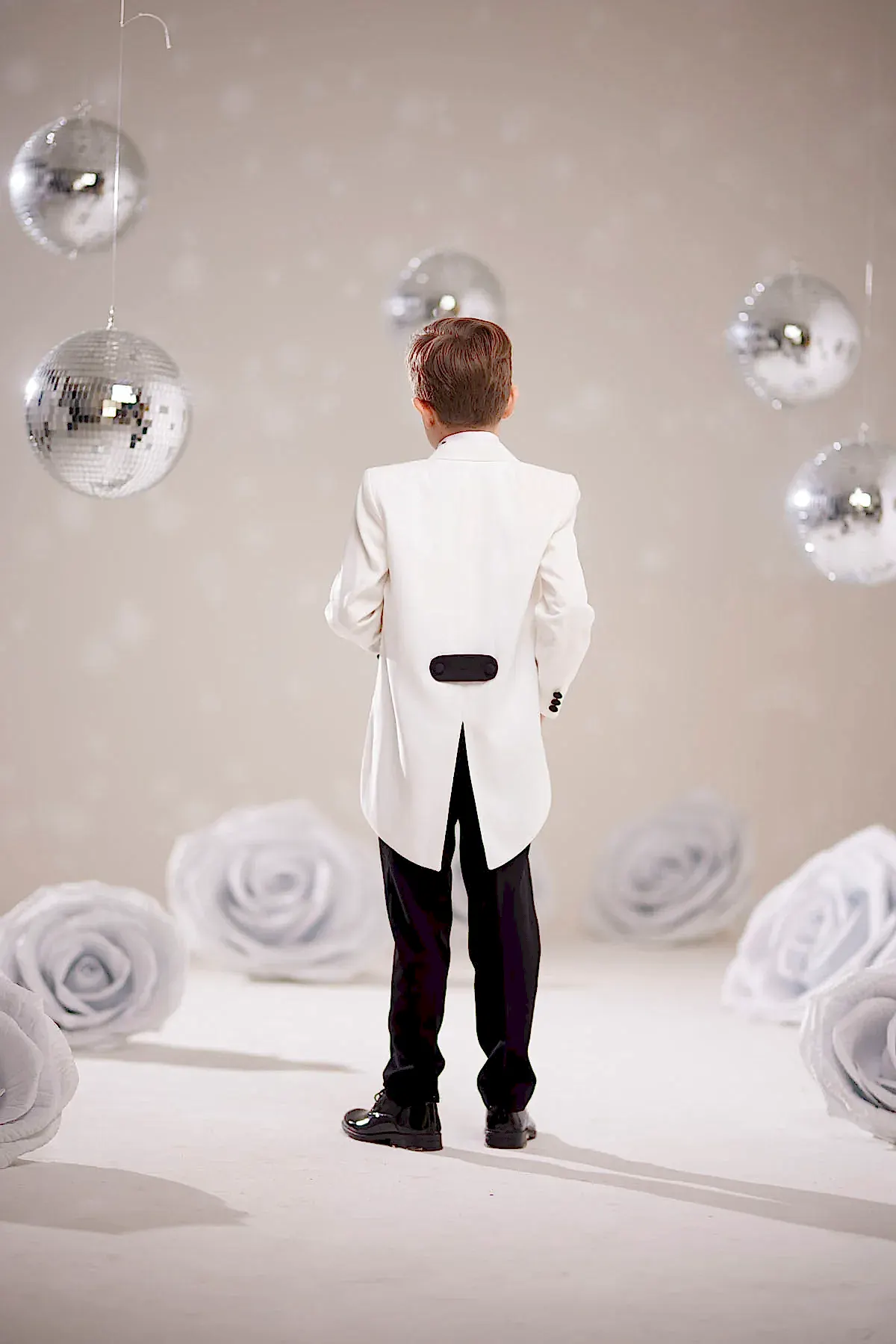 Erkek Çocuk Takım Elbise – Şık ve Klasik Özel Gün Kıyafeti