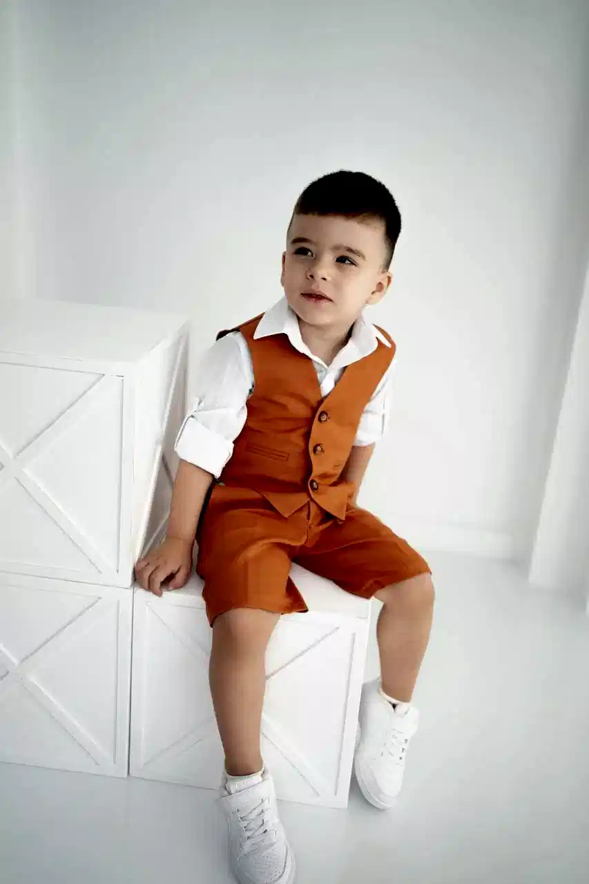 Erkek Çocuk Turuncu Yelekli Şort Takım