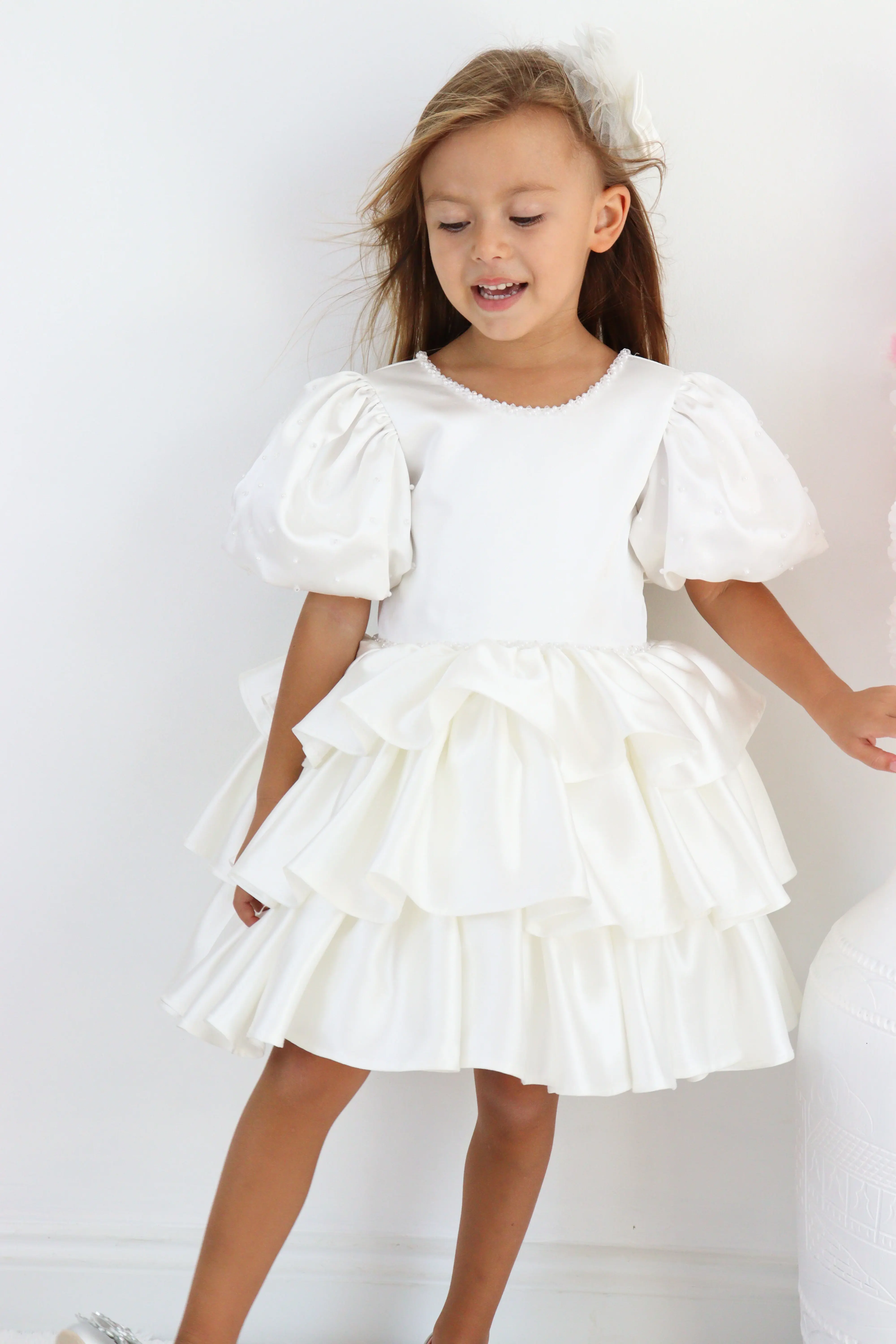 Beyaz Saten Kat Kat Kız Çocuk Abiye 1–10 Yaş Özel Gün Elbisesi