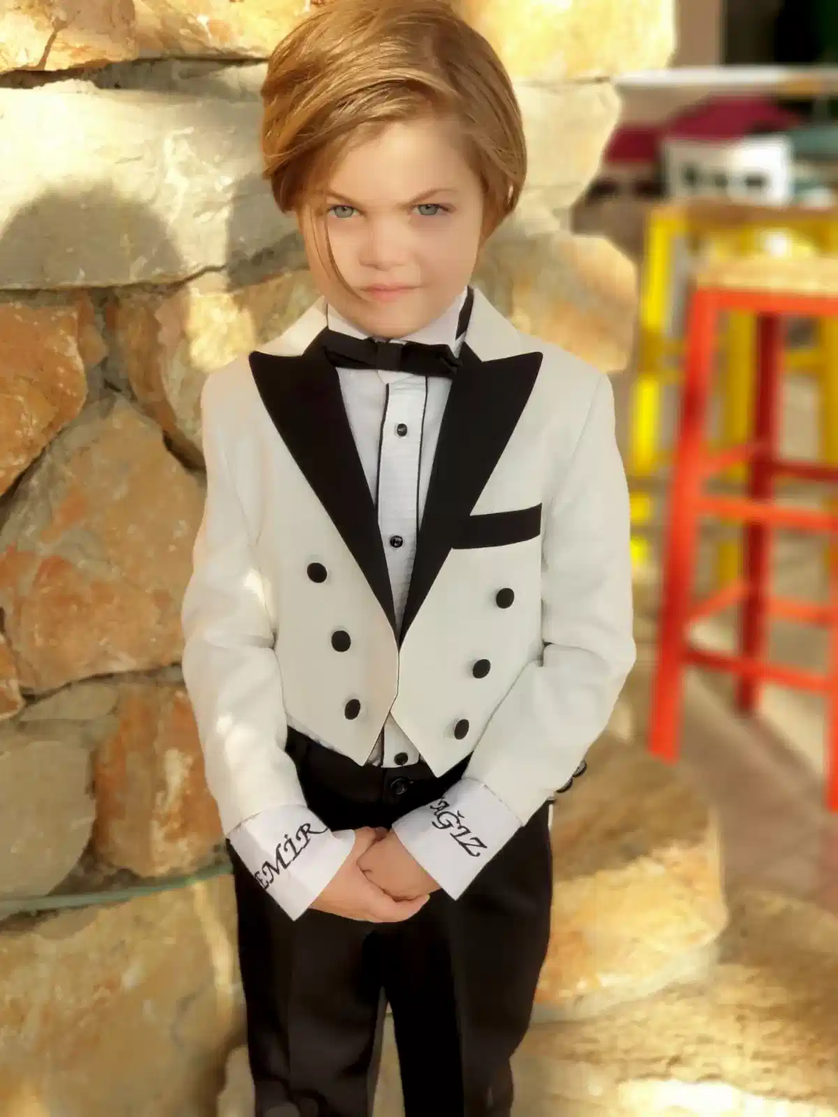 Erkek Çocuk Takım Elbise – Şık ve Klasik Özel Gün Kıyafeti