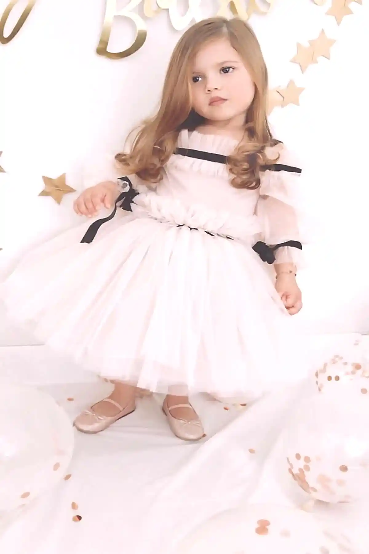 Kız Çocuk Pudra Tül Prenses Elbisesi – Siyah Kurdele Detaylı