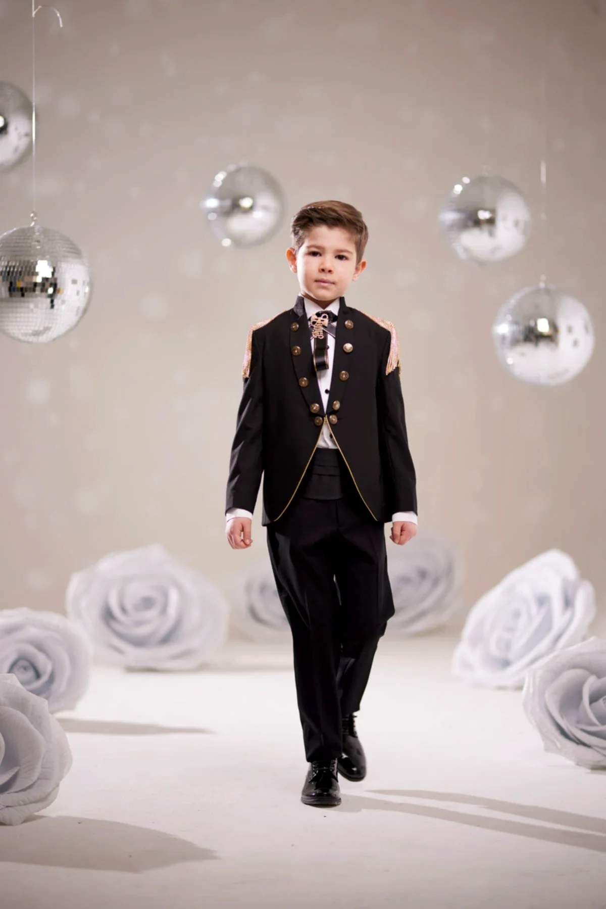 Royal Çocuk Apoletli Taşlı Özel Tasarım Takım Elbise