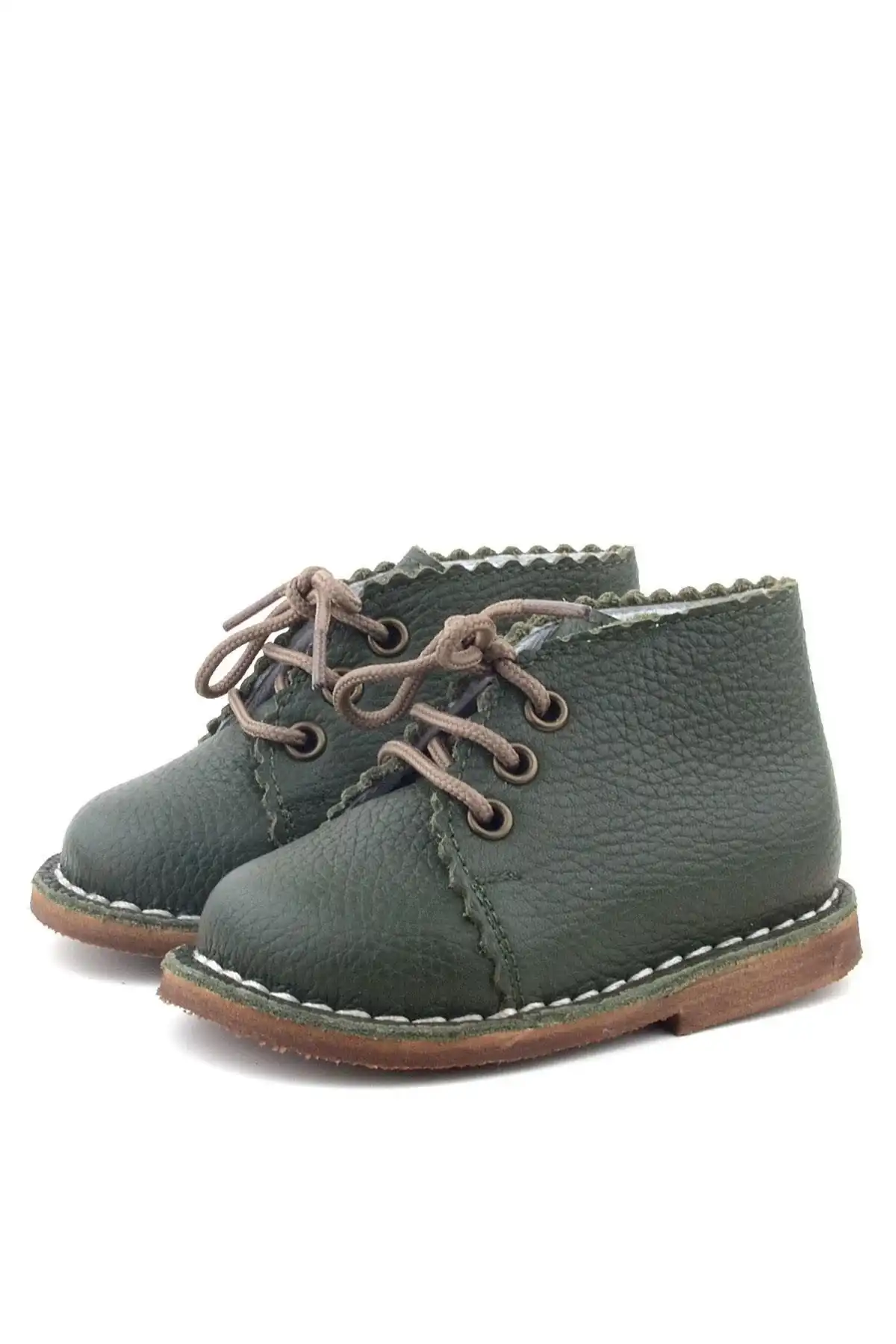 Yeşil Deri Bebek Botu – El Yapımı, Rahat ve Dayanıklı