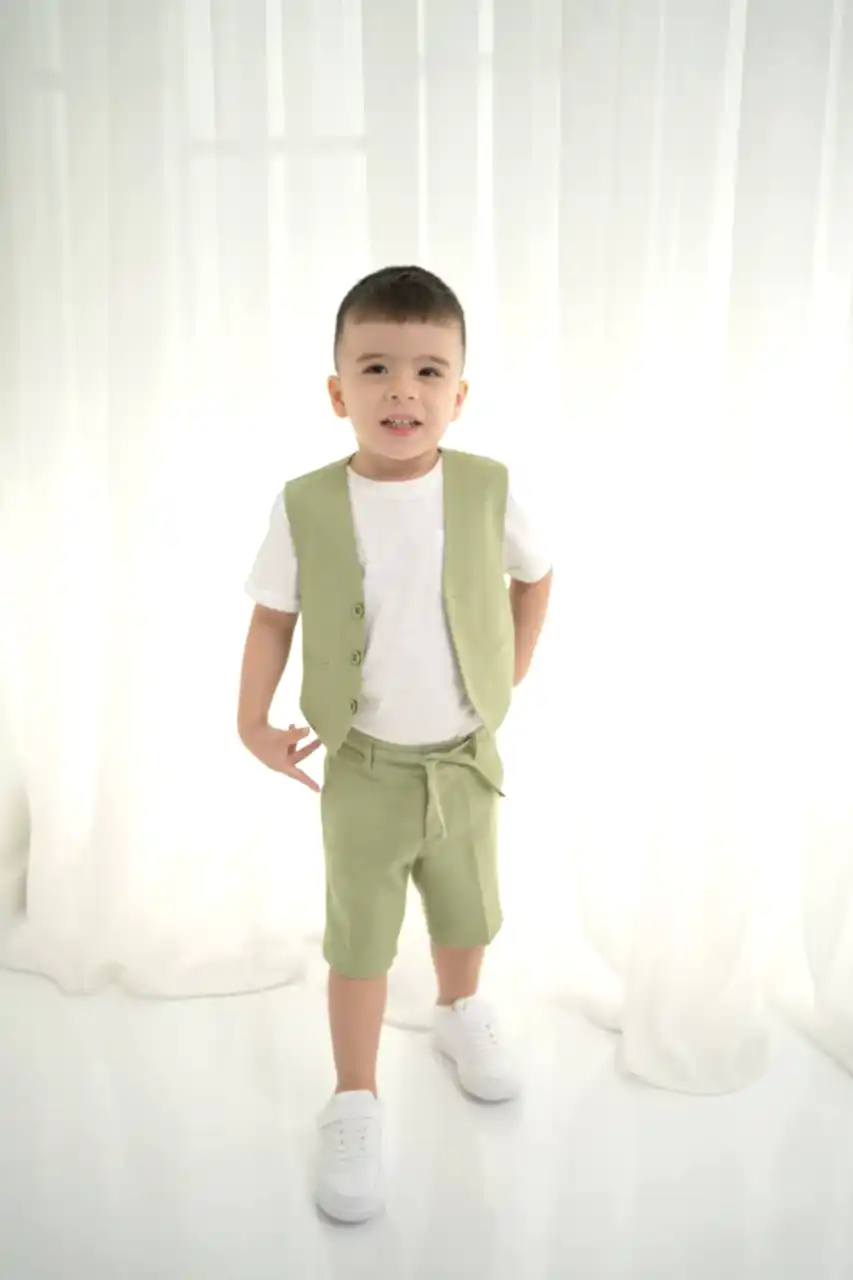 Yeşil Keten Yelek Şort ve Tişört 3'lü Set - Çocuk Takımı (1-10 Yaş)